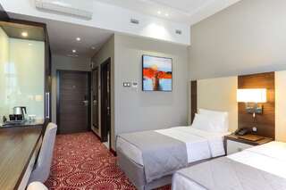Отель Hotel Senator Караганда Стандартный двухместный номер с 1 кроватью-2